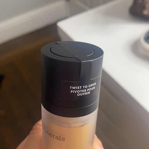 Bare Minerals Liquid Foundation - Picture 3 of 3